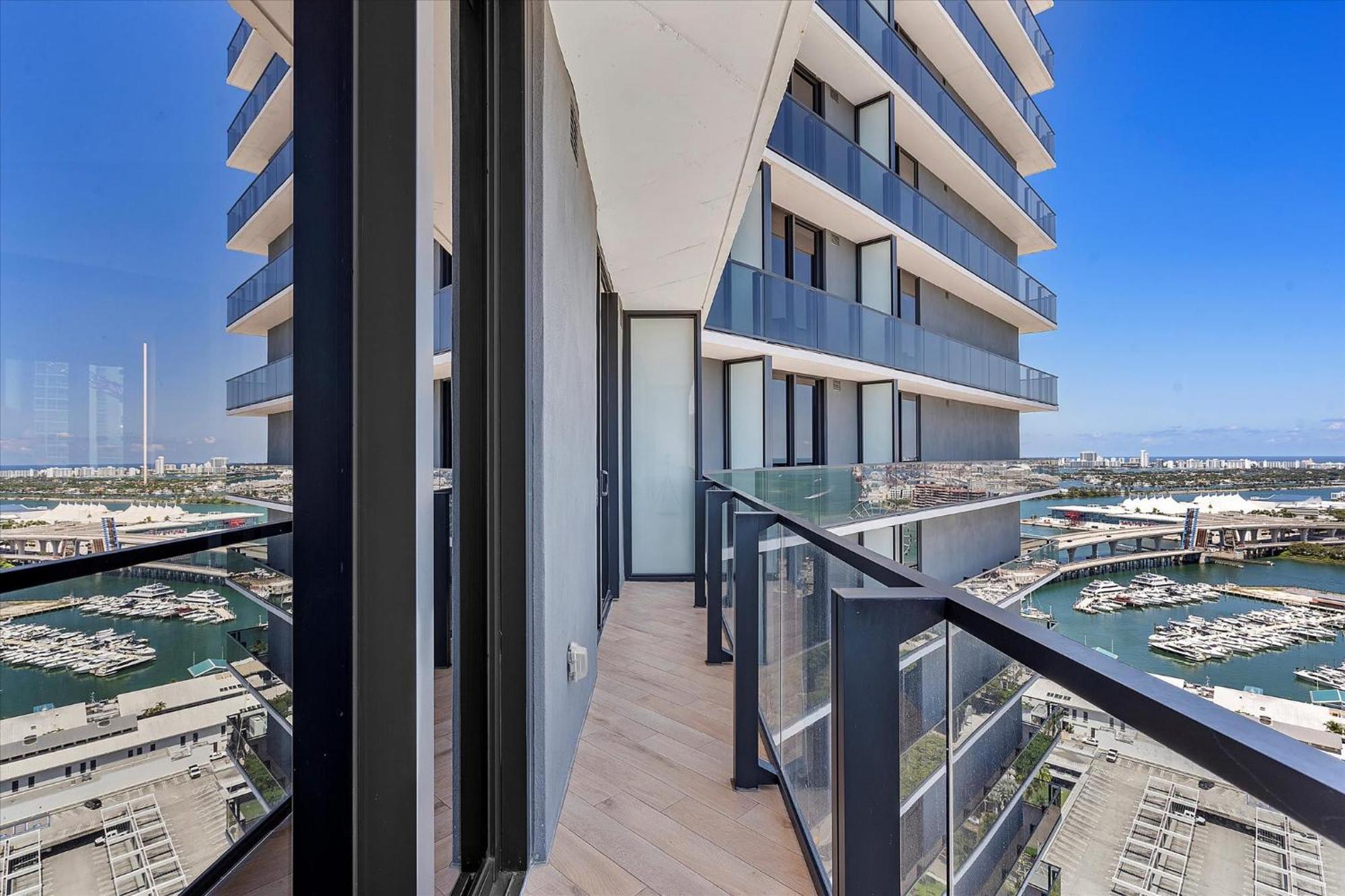 Mvr Steps From Everything Downtown * Miami