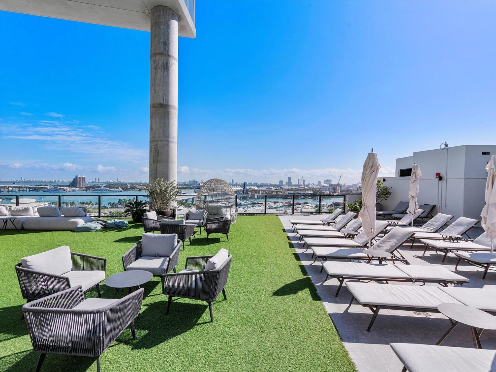 Apartment Mvr Steps From Everything Downtown
